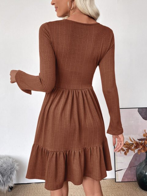 Aya – Autumn Retro Waist Trimming Knitted Square Collar Dress | FASHILYX