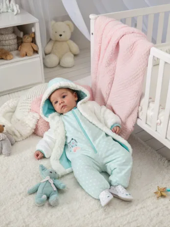 how to dress baby for sleep