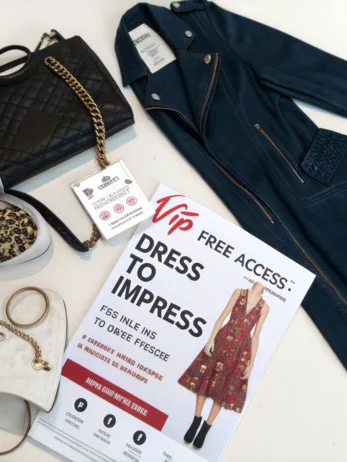 how to get free vip in dress to impress