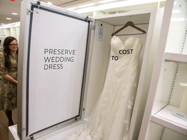 how much does it cost to preserve a wedding dress