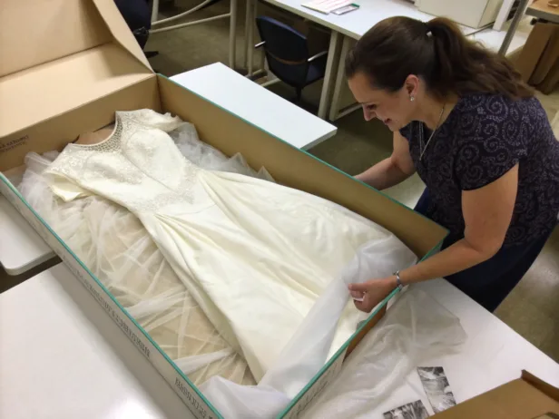 how to preserve a wedding dress