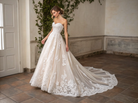 sweetheart neckline wedding dress fashilyx